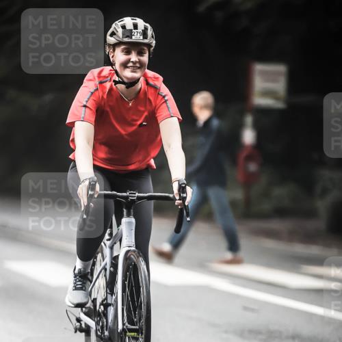13.09.2026 - Stadtparktriathlon H.Heesch http://msf.ph/oto/10273776 13.09.2026 10:28:00 Radfahren 279 meine-sportfotos.de