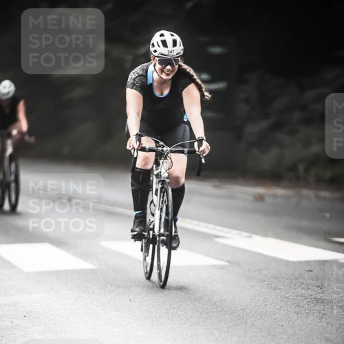 13.09.2026 - Stadtparktriathlon H.Heesch http://msf.ph/oto/10273798 13.09.2026 10:28:12 Radfahren 229, 347, 439 meine-sportfotos.de