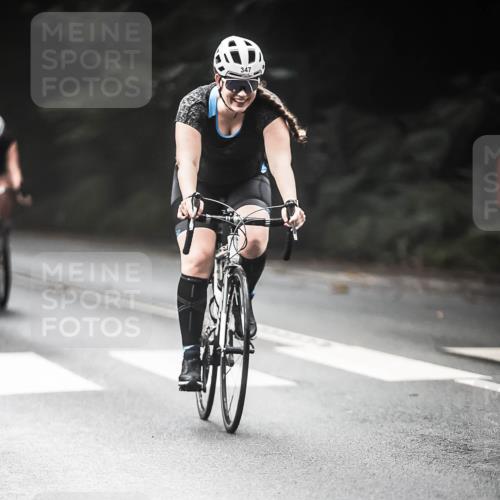 13.09.2026 - Stadtparktriathlon H.Heesch http://msf.ph/oto/10273801 13.09.2026 10:28:12 Radfahren 229, 347, 439 meine-sportfotos.de