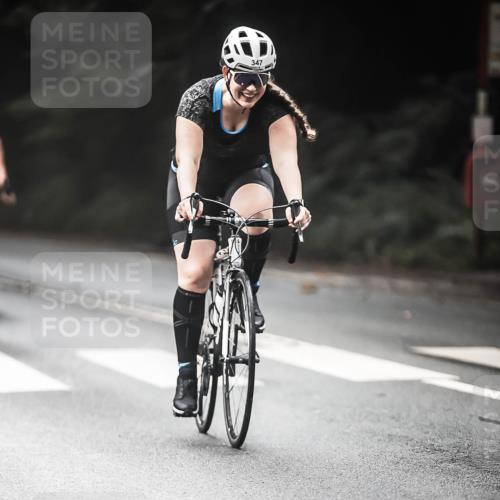 13.09.2026 - Stadtparktriathlon H.Heesch http://msf.ph/oto/10273807 13.09.2026 10:28:12 Radfahren 229, 347, 439 meine-sportfotos.de