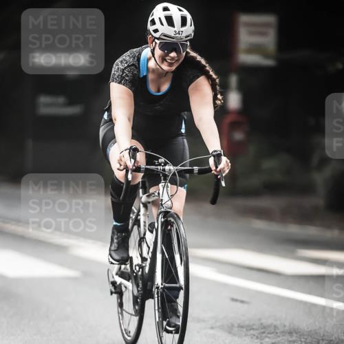 13.09.2026 - Stadtparktriathlon H.Heesch http://msf.ph/oto/10273818 13.09.2026 10:28:12 Radfahren 229, 347, 439 meine-sportfotos.de