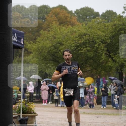 13.09.2026 - Stadtparktriathlon Patografie http://msf.ph/oto/10273821 13.09.2026 12:53:00 Ziel 1060 meine-sportfotos.de