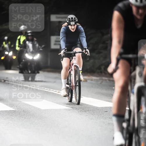 13.09.2026 - Stadtparktriathlon H.Heesch http://msf.ph/oto/10273850 13.09.2026 10:28:15 Radfahren 229, 273, 347, 383, 434, 439 meine-sportfotos.de