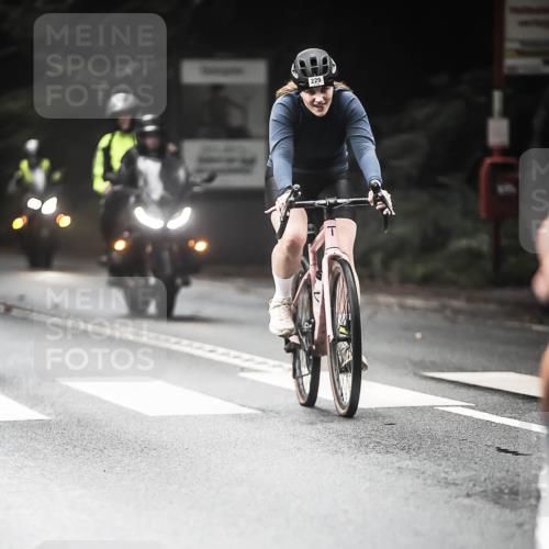 13.09.2026 - Stadtparktriathlon H.Heesch http://msf.ph/oto/10273858 13.09.2026 10:28:15 Radfahren 229, 273, 347, 383, 434, 439 meine-sportfotos.de