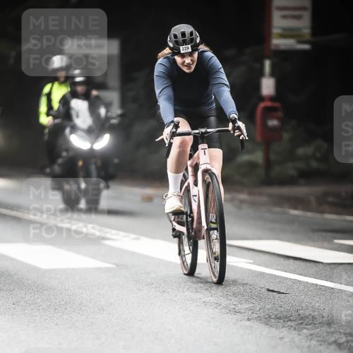 13.09.2026 - Stadtparktriathlon H.Heesch http://msf.ph/oto/10273865 13.09.2026 10:28:16 Radfahren 229, 273, 347, 383, 434, 439 meine-sportfotos.de