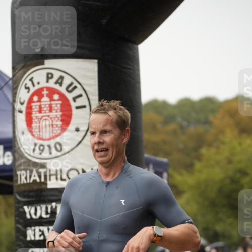 13.09.2026 - Stadtparktriathlon Patografie http://msf.ph/oto/10273875 13.09.2026 12:53:32 Ziel 934, 964, 965, 1030 meine-sportfotos.de