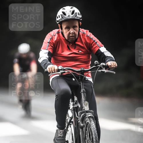 13.09.2026 - Stadtparktriathlon H.Heesch http://msf.ph/oto/10273906 13.09.2026 10:28:21 Radfahren 229, 253, 270, 273, 286, 346, 372, 383, 406, 434, 439 meine-sportfotos.de