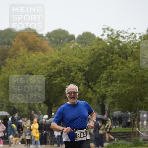 13.09.2026 - Stadtparktriathlon Patografie http://msf.ph/oto/10273912 13.09.2026 12:53:58 Ziel 884 meine-sportfotos.de