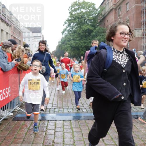 13.09.2026 - Kiel Lauf Yannick Fuchs http://msf.ph/oto/10273948 13.09.2026 08:36:31 Ziel 516, 874, 1407, 1727, 1829, 1875, 3246, 3532, 3868, 4495, 4500, 5658, 5842, 6308, 6452, 6469, 6470, 6474, 6475, 7136, 7811, 8804, 9505, 10064, 10891, 11592, 11782, 12504, 71, 119, 308, 440, 464, 465, 569, 690, 740, 832, 858, 923, 1551, 1552, 1648, 1690, 2310, 2328, 2618, 2621, 2882, 2911, 3053, 3149, 3434, 3656, 3689, 4002, 4007, 4473, 4474, 5481, 5486, 5499, 5842, 6022, 6101, 6143, 6491, 7128, 1031, 1690, 2618, 6446 meine-sportfotos.de