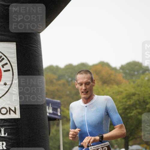 13.09.2026 - Stadtparktriathlon Patografie http://msf.ph/oto/10273961 13.09.2026 12:54:49 Ziel 962 meine-sportfotos.de