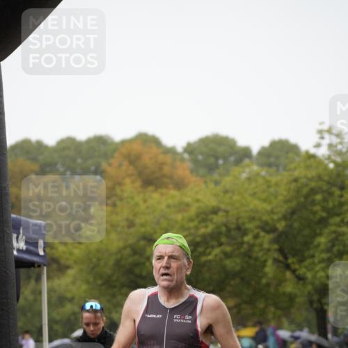 13.09.2026 - Stadtparktriathlon Patografie http://msf.ph/oto/10273990 13.09.2026 12:55:20 Ziel 832, 941 meine-sportfotos.de