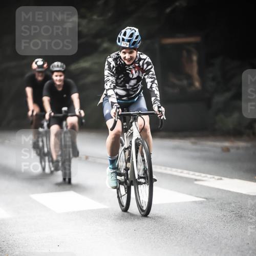 13.09.2026 - Stadtparktriathlon H.Heesch http://msf.ph/oto/10273998 13.09.2026 10:28:29 Radfahren 247, 253, 267, 270, 286, 346, 372, 376, 378, 406, 414 meine-sportfotos.de