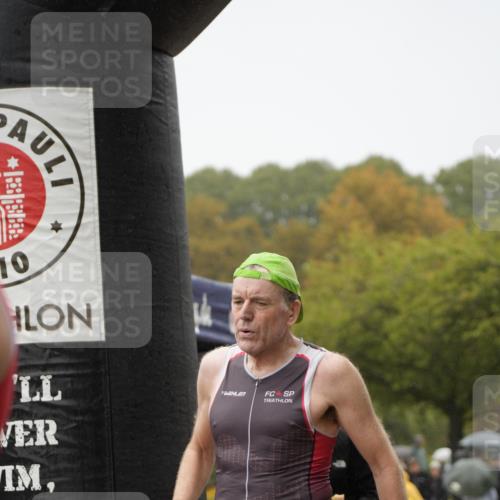 13.09.2026 - Stadtparktriathlon Patografie http://msf.ph/oto/10274000 13.09.2026 12:55:21 Ziel 832, 941 meine-sportfotos.de