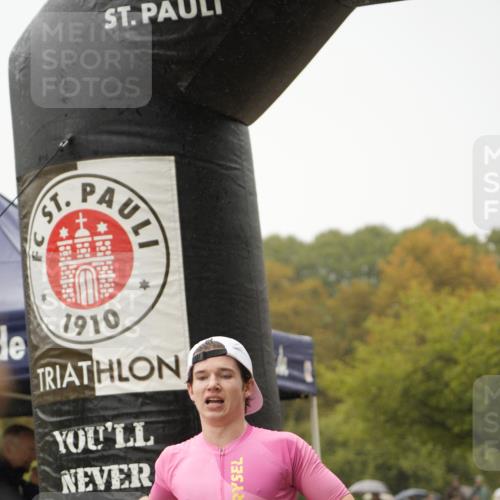 13.09.2026 - Stadtparktriathlon Patografie http://msf.ph/oto/10274025 13.09.2026 12:55:43 Ziel 980, 1037, 1051 meine-sportfotos.de
