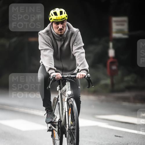13.09.2026 - Stadtparktriathlon H.Heesch http://msf.ph/oto/10274059 13.09.2026 10:28:33 Radfahren 247, 267, 376, 377, 378, 406, 414, 423 meine-sportfotos.de