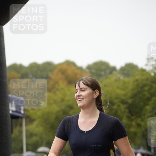 13.09.2026 - Stadtparktriathlon Patografie http://msf.ph/oto/10274065 13.09.2026 12:56:08 Ziel 819, 1053 meine-sportfotos.de