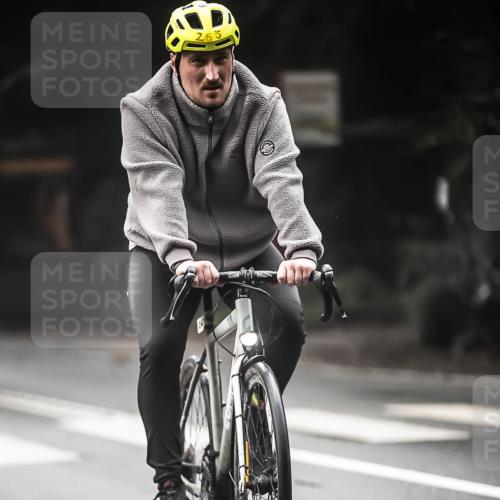 13.09.2026 - Stadtparktriathlon H.Heesch http://msf.ph/oto/10274066 13.09.2026 10:28:33 Radfahren 247, 267, 376, 377, 378, 406, 414, 423 meine-sportfotos.de
