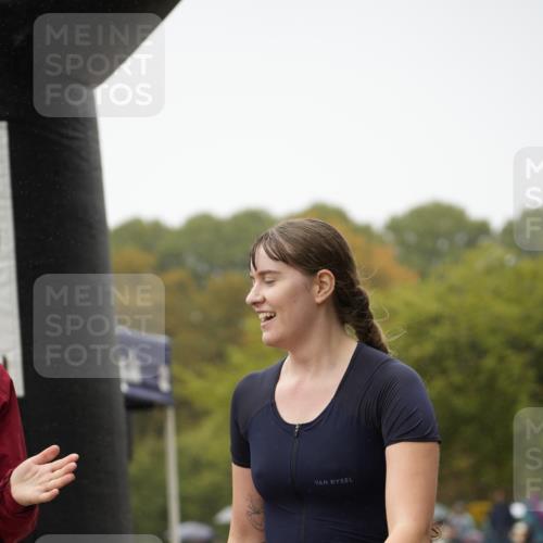 13.09.2026 - Stadtparktriathlon Patografie http://msf.ph/oto/10274070 13.09.2026 12:56:08 Ziel 819, 1053 meine-sportfotos.de