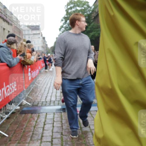 13.09.2026 - Kiel Lauf Yannick Fuchs http://msf.ph/oto/10274108 13.09.2026 08:36:38 Ziel 516, 874, 1407, 1727, 1808, 2464, 3088, 3246, 3651, 3868, 6308, 6452, 6469, 6470, 6474, 6475, 6983, 7059, 7811, 8804, 8995, 9251, 9505, 10064, 10753, 10891, 11853, 71, 308, 440, 464, 465, 516, 569, 690, 740, 832, 858, 923, 1551, 1552, 1648, 1829, 1875, 2310, 2328, 2621, 3053, 3149, 3434, 3532, 3656, 3689, 4002, 4007, 4473, 4474, 4495, 4500, 5481, 5486, 5499, 5658, 5842, 6022, 6101, 6143, 6491, 7128, 7136, 1031, 1690, 2618, 3762, 5990, 6446 meine-sportfotos.de