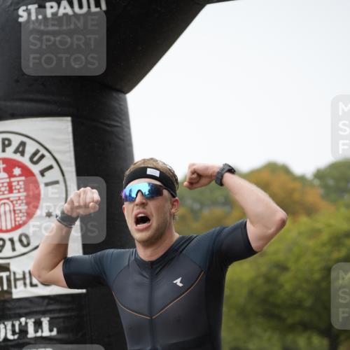 13.09.2026 - Stadtparktriathlon Patografie http://msf.ph/oto/10274109 13.09.2026 12:56:31 Ziel 1048 meine-sportfotos.de