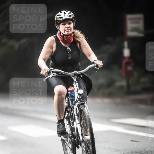 13.09.2026 - Stadtparktriathlon H.Heesch http://msf.ph/oto/10274112 13.09.2026 10:28:37 Radfahren 247, 267, 377, 378, 414, 423 meine-sportfotos.de