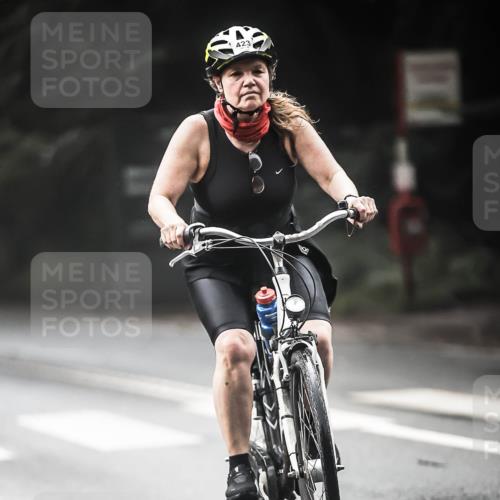 13.09.2026 - Stadtparktriathlon H.Heesch http://msf.ph/oto/10274115 13.09.2026 10:28:38 Radfahren 247, 377, 378, 423 meine-sportfotos.de