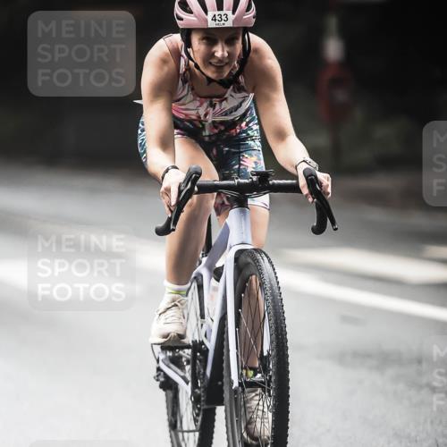 13.09.2026 - Stadtparktriathlon H.Heesch http://msf.ph/oto/10274183 13.09.2026 10:28:55 Radfahren 385, 433 meine-sportfotos.de