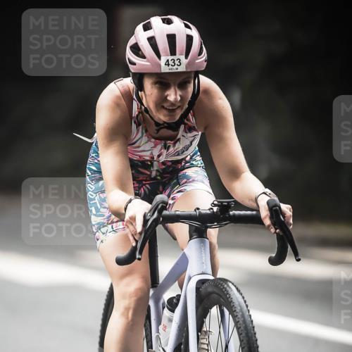 13.09.2026 - Stadtparktriathlon H.Heesch http://msf.ph/oto/10274189 13.09.2026 10:28:56 Radfahren 354, 385, 433 meine-sportfotos.de