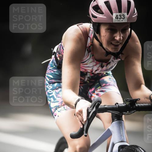 13.09.2026 - Stadtparktriathlon H.Heesch http://msf.ph/oto/10274197 13.09.2026 10:28:56 Radfahren 354, 385, 433 meine-sportfotos.de