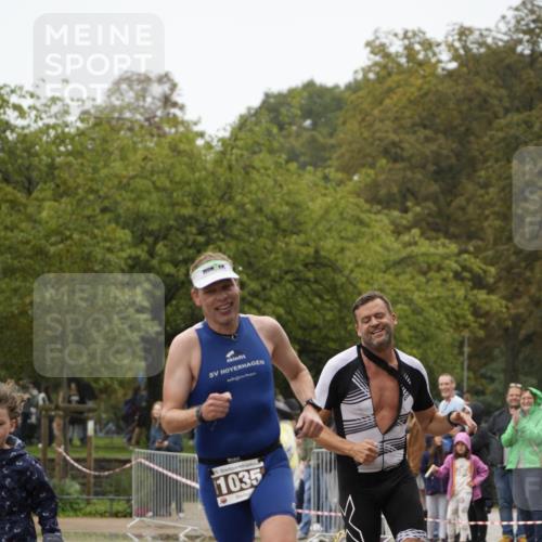 13.09.2026 - Stadtparktriathlon Patografie http://msf.ph/oto/10274238 13.09.2026 12:58:35 Ziel 849, 951, 1007, 1035, 1061 meine-sportfotos.de
