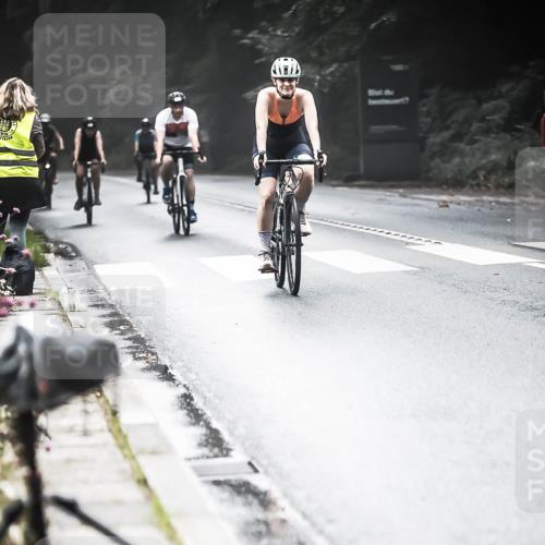 13.09.2026 - Stadtparktriathlon H.Heesch http://msf.ph/oto/10274254 13.09.2026 10:29:07 Radfahren 334, 335, 344, 354, 381, 419, 429, 432, 452, 460 meine-sportfotos.de