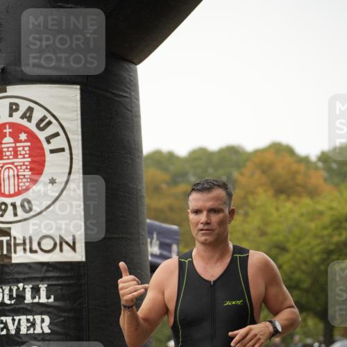 13.09.2026 - Stadtparktriathlon Patografie http://msf.ph/oto/10274267 13.09.2026 12:58:45 Ziel 951 meine-sportfotos.de