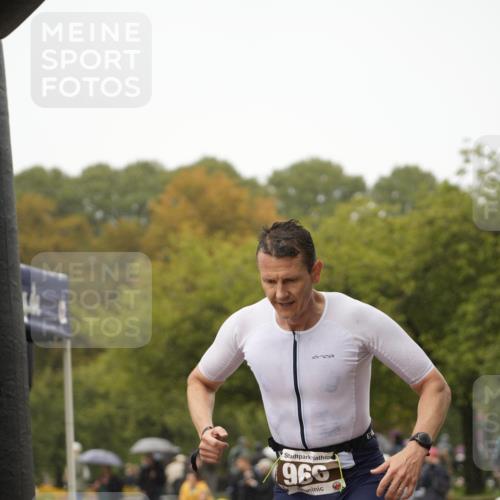 13.09.2026 - Stadtparktriathlon Patografie http://msf.ph/oto/10274278 13.09.2026 12:59:05 Ziel 966 meine-sportfotos.de