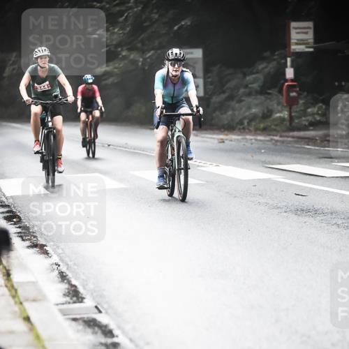13.09.2026 - Stadtparktriathlon H.Heesch http://msf.ph/oto/10274280 13.09.2026 10:29:11 Radfahren 334, 335, 344, 381, 415, 419, 420, 429, 432, 460 meine-sportfotos.de
