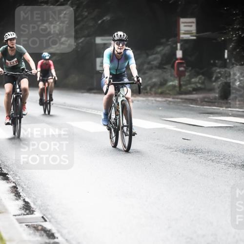 13.09.2026 - Stadtparktriathlon H.Heesch http://msf.ph/oto/10274285 13.09.2026 10:29:11 Radfahren 334, 335, 344, 381, 415, 419, 420, 429, 432, 460 meine-sportfotos.de