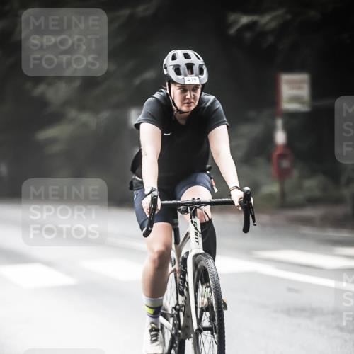13.09.2026 - Stadtparktriathlon H.Heesch http://msf.ph/oto/10274310 13.09.2026 10:29:16 Radfahren 234, 344, 415, 419, 420, 460 meine-sportfotos.de
