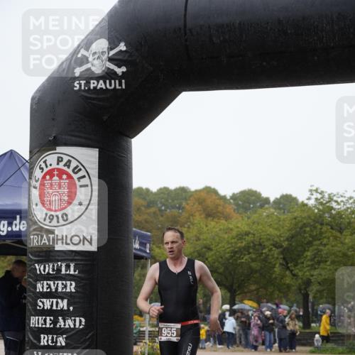 13.09.2026 - Stadtparktriathlon Patografie http://msf.ph/oto/10274311 13.09.2026 12:59:22 Ziel 852, 955 meine-sportfotos.de