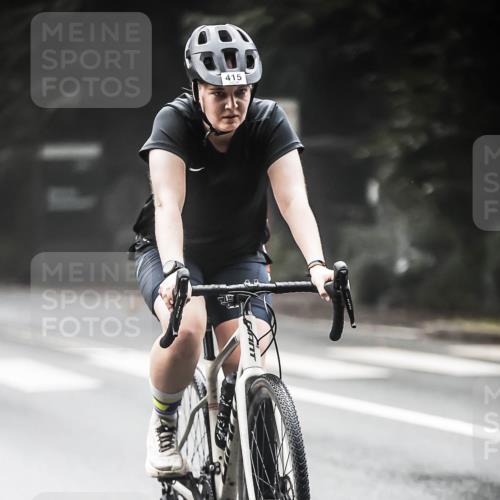 13.09.2026 - Stadtparktriathlon H.Heesch http://msf.ph/oto/10274317 13.09.2026 10:29:16 Radfahren 234, 344, 415, 419, 420, 460 meine-sportfotos.de