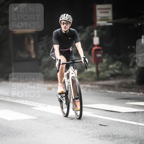 13.09.2026 - Stadtparktriathlon H.Heesch http://msf.ph/oto/10274333 13.09.2026 10:29:23 Radfahren 234, 242, 283, 380, 398, 450 meine-sportfotos.de