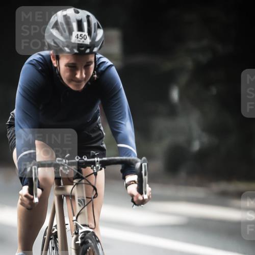 13.09.2026 - Stadtparktriathlon H.Heesch http://msf.ph/oto/10274354 13.09.2026 10:29:24 Radfahren 234, 242, 283, 380, 398, 450 meine-sportfotos.de