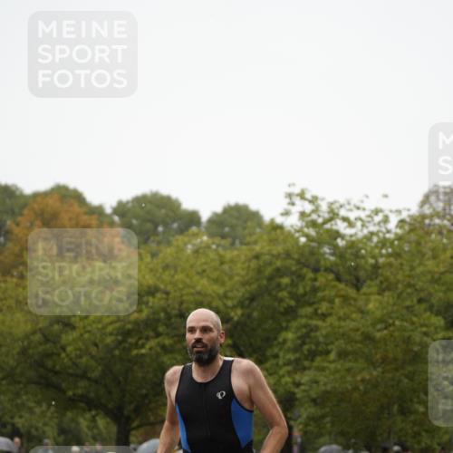 13.09.2026 - Stadtparktriathlon Patografie http://msf.ph/oto/10274409 13.09.2026 13:00:31 Ziel 1009 meine-sportfotos.de