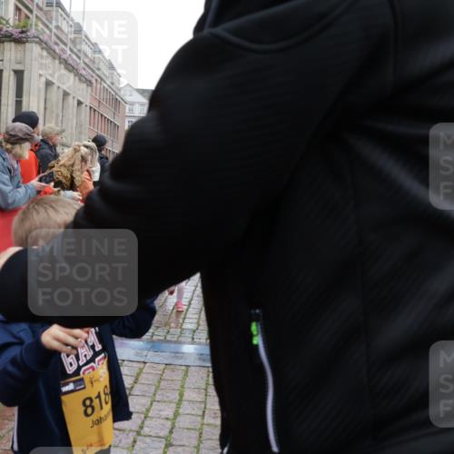 13.09.2026 - Kiel Lauf Yannick Fuchs http://msf.ph/oto/10274429 13.09.2026 08:36:52 Ziel 581, 1031, 1128, 1470, 1808, 2581, 3098, 3809, 3887, 4697, 5667, 6145, 6357, 6479, 6813, 6936, 7153, 7633, 7784, 8662, 8771, 9028, 9591, 9762, 9958, 10438, 11853, 11935, 11945, 12317, 71, 308, 516, 874, 923, 1407, 1648, 1727, 1829, 1875, 2464, 3088, 3246, 3434, 3532, 3651, 3656, 3868, 4002, 4495, 4500, 5658, 5842, 6143, 6308, 6452, 6469, 6470, 6474, 6475, 6983, 7059, 7128, 7136, 8995, 9251, 5617, 7146, 7176, 71, 3434, 4002 meine-sportfotos.de
