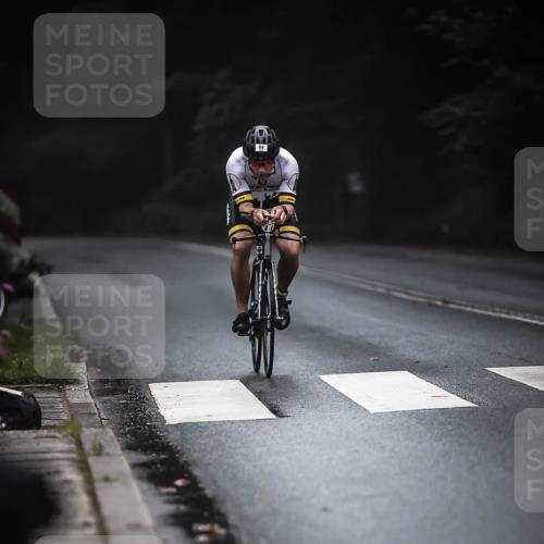 13.09.2026 - Stadtparktriathlon H.Heesch http://msf.ph/oto/10274430 13.09.2026 09:02:49 Radfahren 57, 93, 94 meine-sportfotos.de