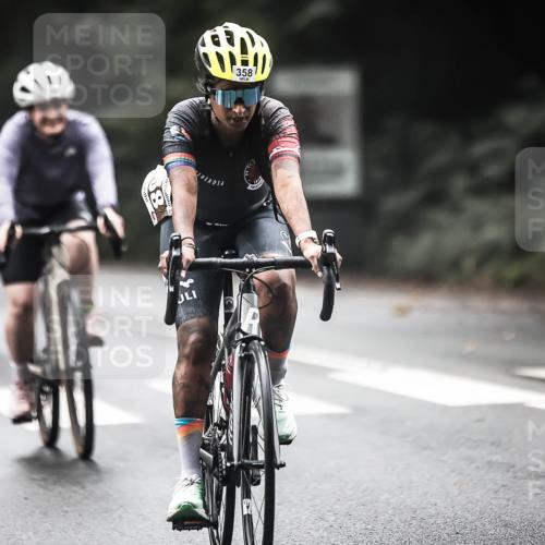 13.09.2026 - Stadtparktriathlon H.Heesch http://msf.ph/oto/10274431 13.09.2026 10:29:40 Radfahren 265, 308, 358, 390, 392 meine-sportfotos.de