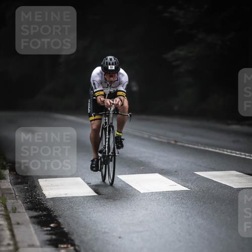 13.09.2026 - Stadtparktriathlon H.Heesch http://msf.ph/oto/10274438 13.09.2026 09:02:49 Radfahren 57, 93, 94 meine-sportfotos.de