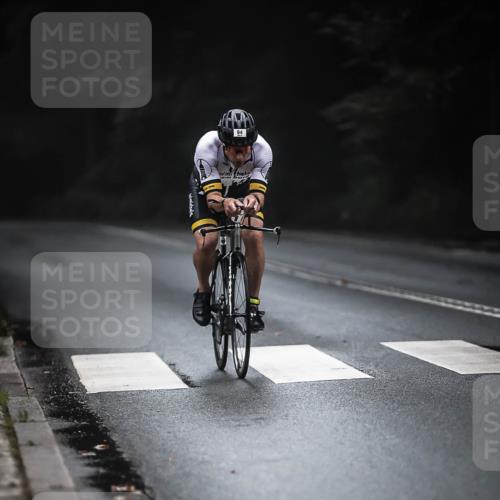 13.09.2026 - Stadtparktriathlon H.Heesch http://msf.ph/oto/10274441 13.09.2026 09:02:49 Radfahren 57, 93, 94 meine-sportfotos.de