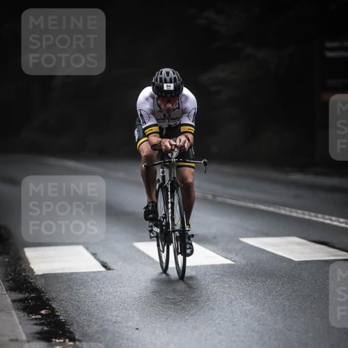 13.09.2026 - Stadtparktriathlon H.Heesch http://msf.ph/oto/10274448 13.09.2026 09:02:49 Radfahren 57, 93, 94 meine-sportfotos.de