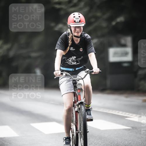 13.09.2026 - Stadtparktriathlon H.Heesch http://msf.ph/oto/10274458 13.09.2026 10:29:43 Radfahren 265, 308, 353, 358, 392 meine-sportfotos.de