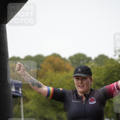 13.09.2026 - Stadtparktriathlon Patografie http://msf.ph/oto/10274545 13.09.2026 13:01:31 Ziel 803 meine-sportfotos.de