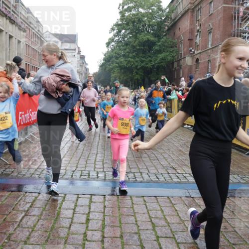 13.09.2026 - Kiel Lauf Yannick Fuchs http://msf.ph/oto/10274551 13.09.2026 08:36:58 Ziel 581, 1031, 1128, 1470, 2552, 2581, 3495, 4697, 5096, 5275, 5667, 6145, 6259, 6357, 6813, 6817, 6936, 7633, 7784, 7838, 8070, 8211, 8243, 8471, 8650, 8653, 8662, 9028, 9233, 9762, 11563, 12087, 12317, 516, 874, 1031, 1128, 1407, 1727, 1808, 1829, 2464, 3088, 3098, 3246, 3532, 3651, 3809, 3868, 3887, 4495, 4500, 4697, 5658, 6308, 6452, 6469, 6470, 6474, 6475, 6479, 6983, 7059, 7136, 7153, 8771, 8995, 9251, 9591, 9958, 1055, 2229, 4018, 4705, 5617, 7146, 7176, 71, 3434, 4002 meine-sportfotos.de